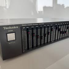 Technics SH-Z200 Equalizer (Black) | Buy Audio Equalizer in India